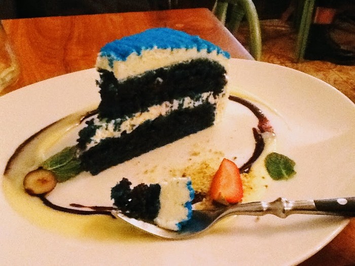 Синий торт