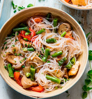 uPages, Алена, Фунчоза с курицей и овощами: лучшие рецепты