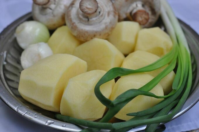 Ингредиенты для картошки с грибами в духовке